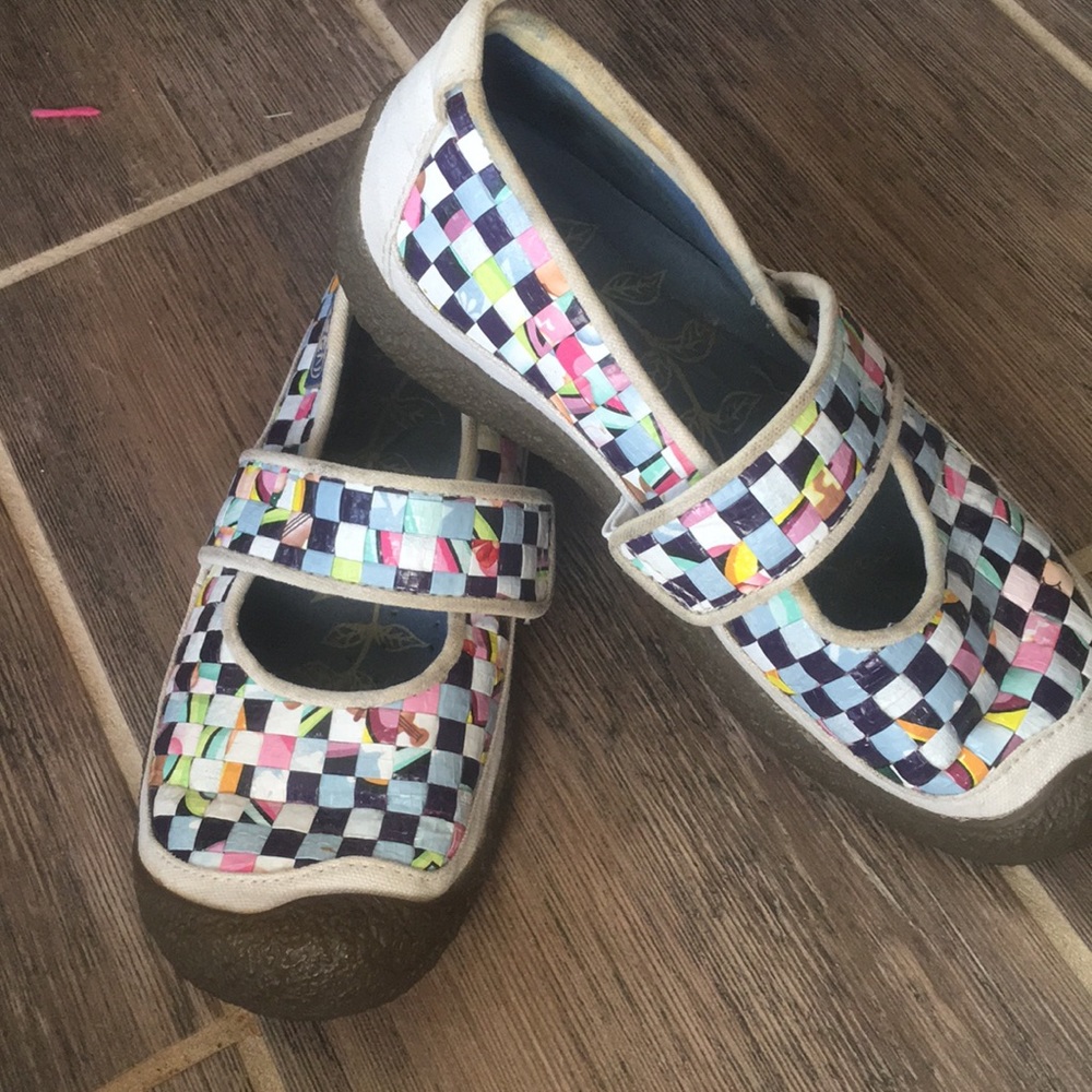 Keen basket weave  slip on 6